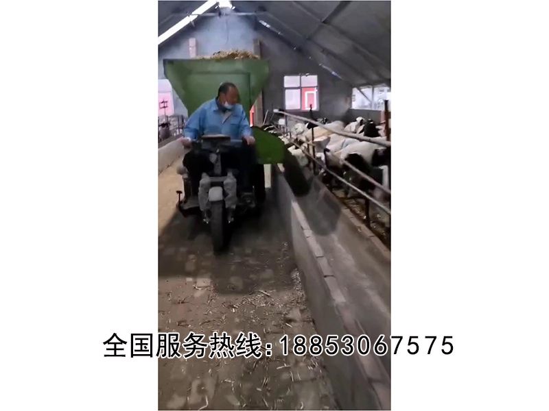 撒料車實拍視頻